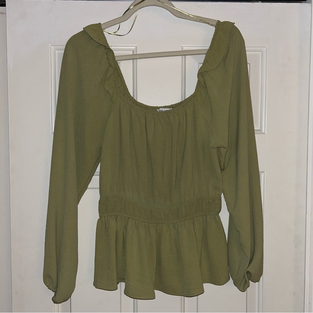 Nine West long sleeve shirt size small